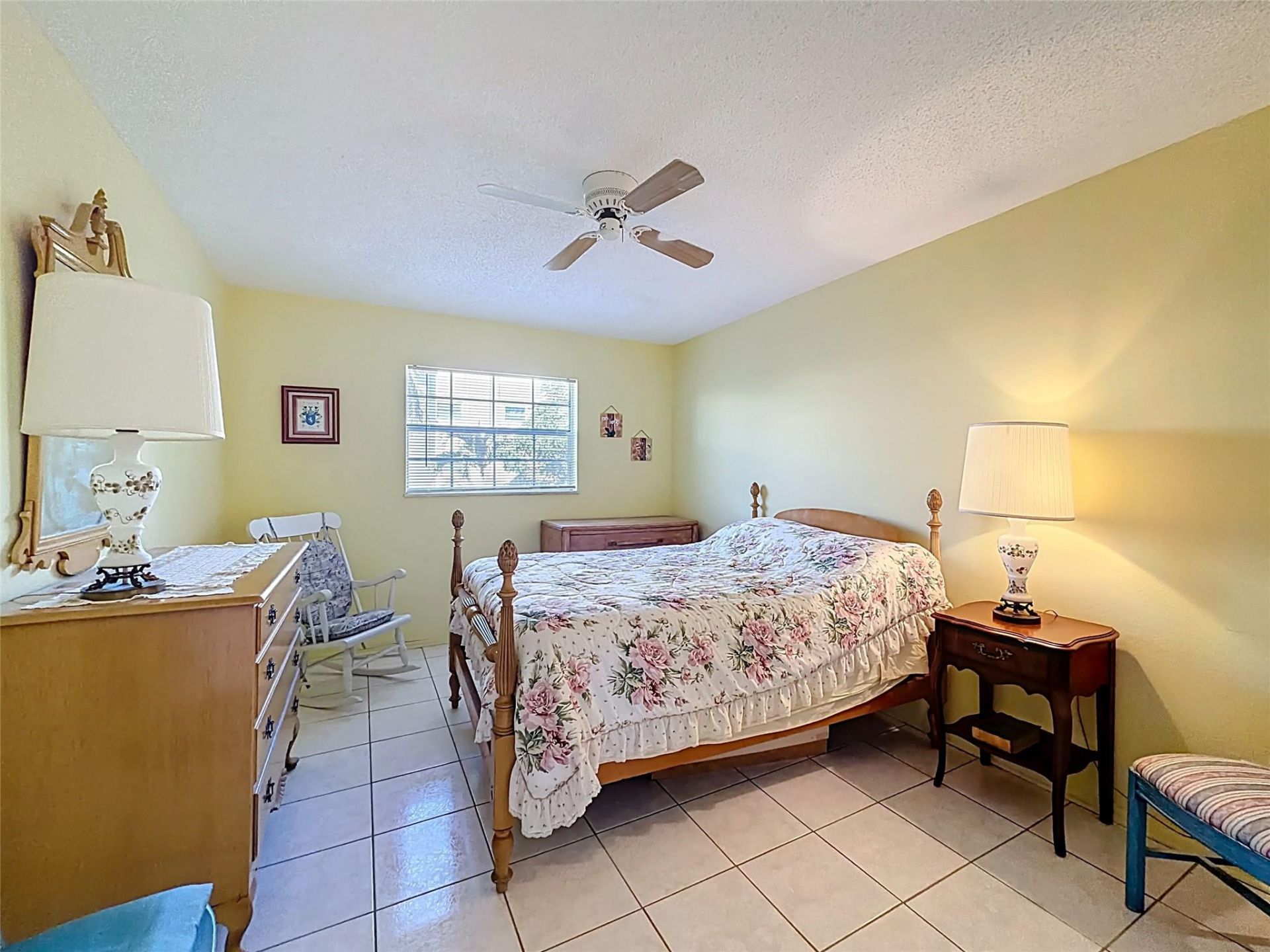 4211 NW 41st Street, Unit 205, Lauderdale Lakes, FL 33319 Photo