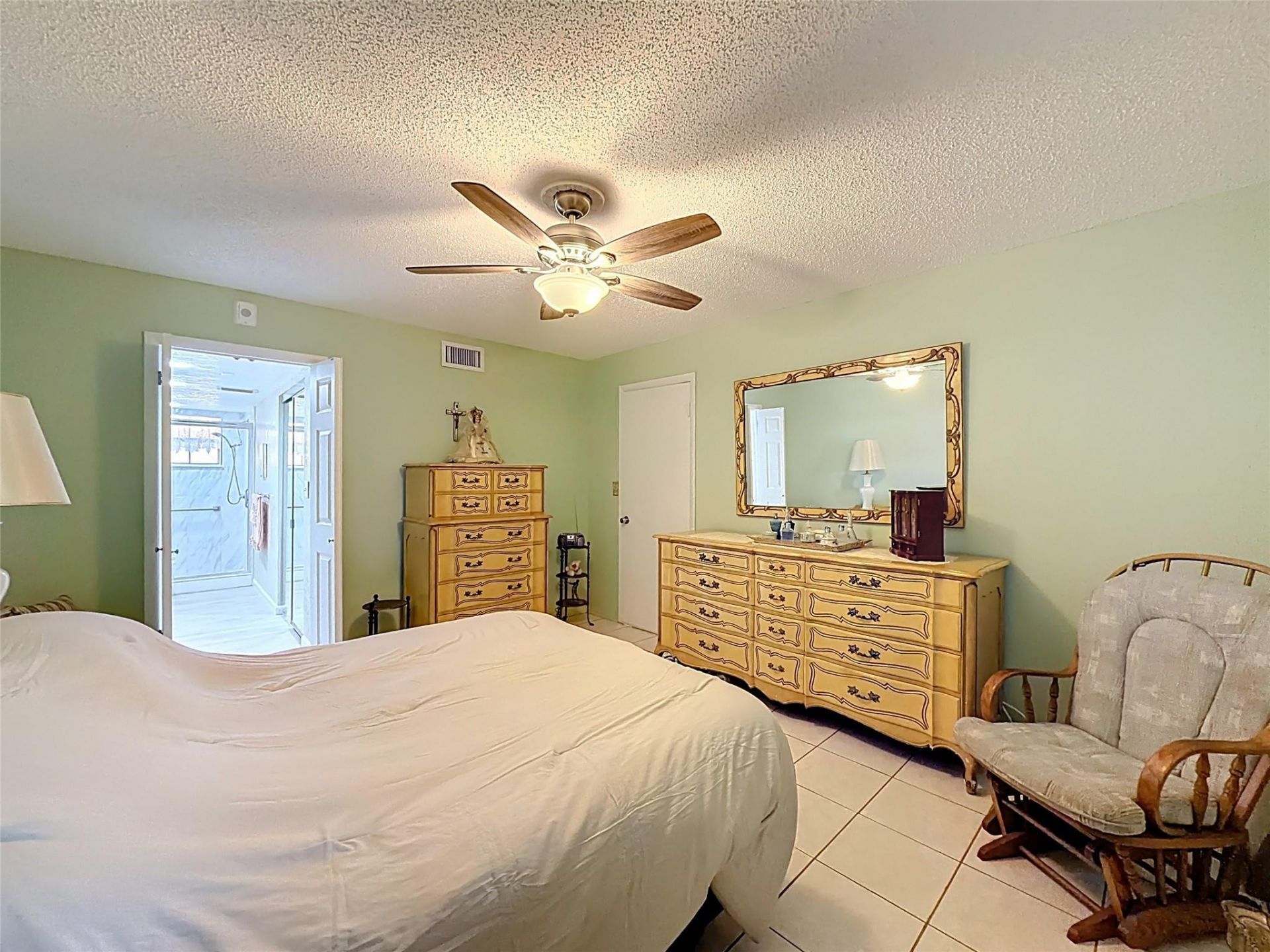 4211 NW 41st Street, Unit 205, Lauderdale Lakes, FL 33319 Photo