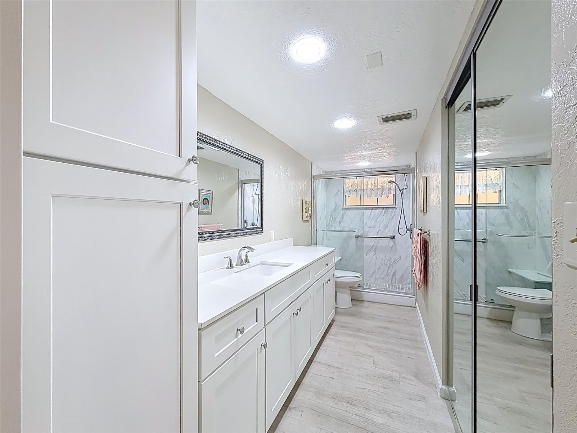 4211 NW 41st Street, Unit 205, Lauderdale Lakes, FL 33319 Photo