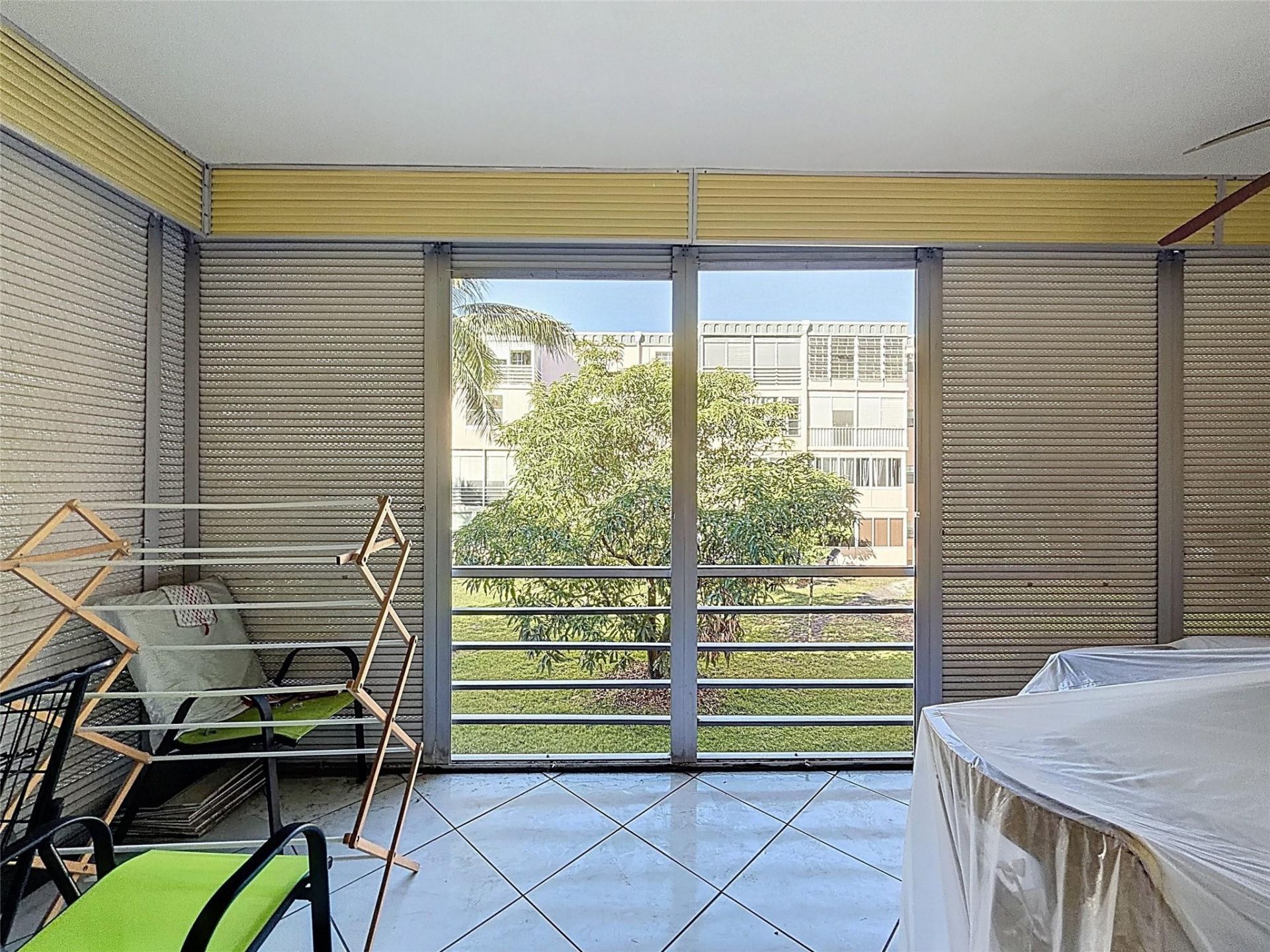 4211 NW 41st Street, Unit 205, Lauderdale Lakes, FL 33319 Photo