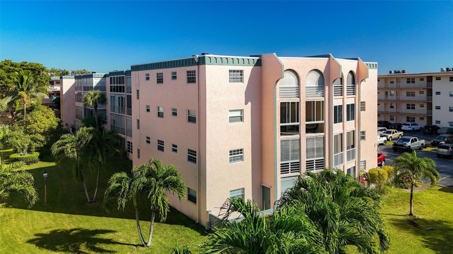 4211 NW 41st Street, Unit 205, Lauderdale Lakes, FL 33319 Photo