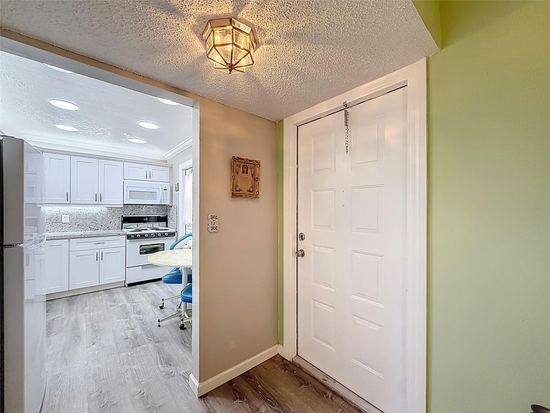 4211 NW 41st Street, Unit 205, Lauderdale Lakes, FL 33319 Photo