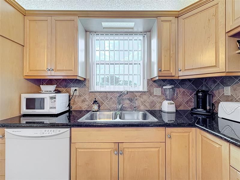 4930 E Sabal Palm Boulevard, Unit 301, Tamarac, FL 33319 Photo