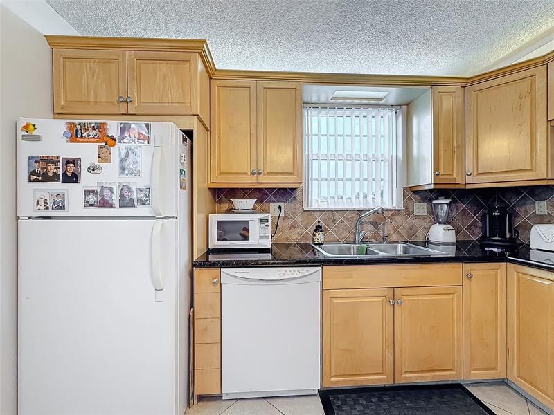 4930 E Sabal Palm Boulevard, Unit 301, Tamarac, FL 33319 Photo