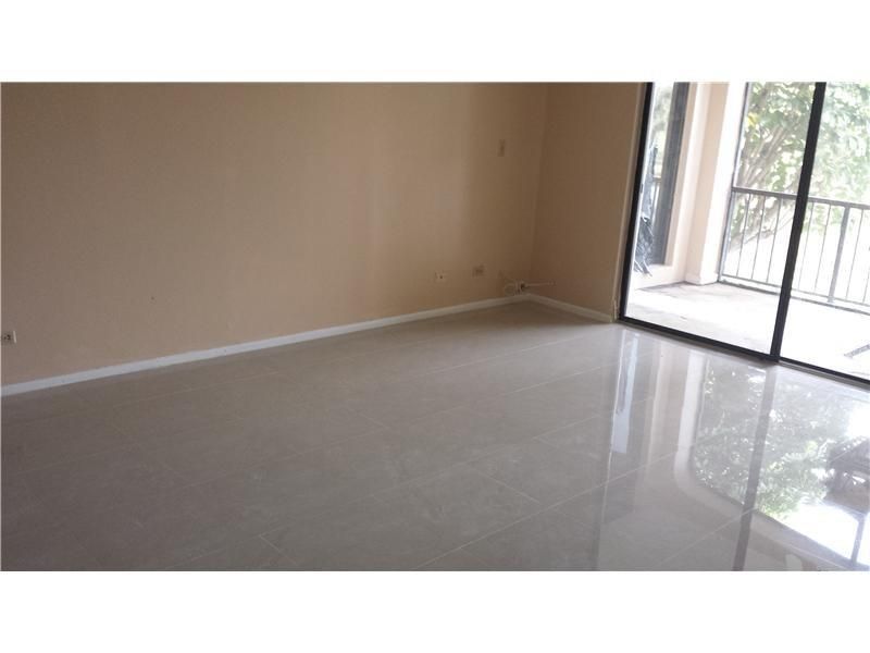 3760 Inverrary Drive, Unit 2H, Lauderhill, FL 33319 Photo