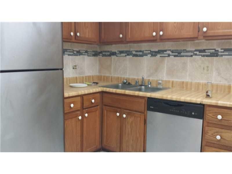 3760 Inverrary Drive, Unit 2H, Lauderhill, FL 33319 Photo