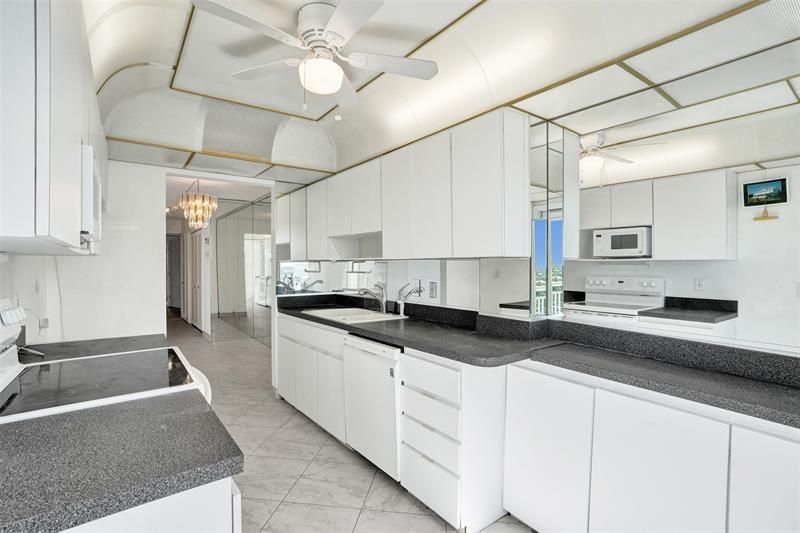 1051 Hillsboro Mile, Unit 702e, Hillsboro Beach, FL 33062 Photo