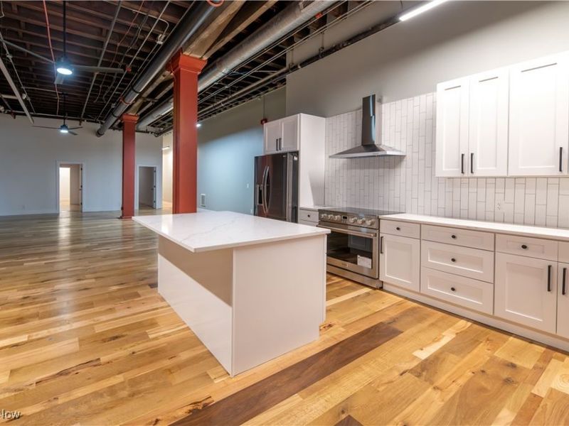 635 W Lakeside Avenue, Unit 126-A, Cleveland, OH 44113 Photo 10