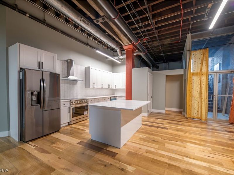 635 W Lakeside Avenue, Unit 126-A, Cleveland, OH 44113 Photo 11