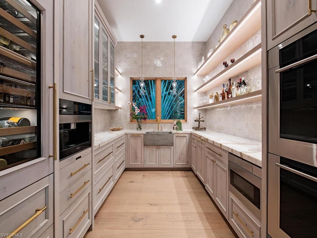 860 Admiralty Parade E, Naples, FL 34102 Photo