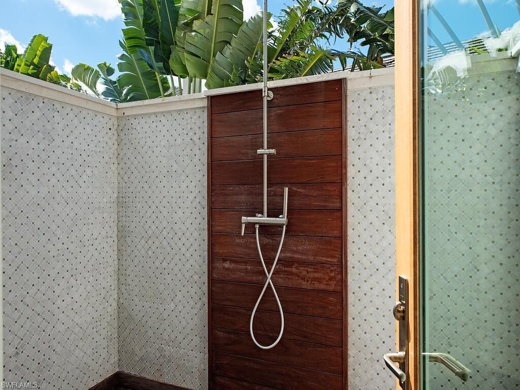 860 Admiralty Parade E, Naples, FL 34102 Photo