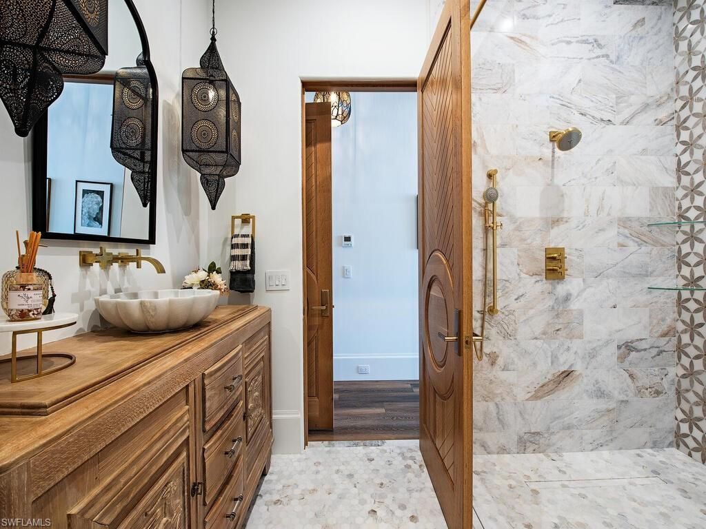 860 Admiralty Parade E, Naples, FL 34102 Photo