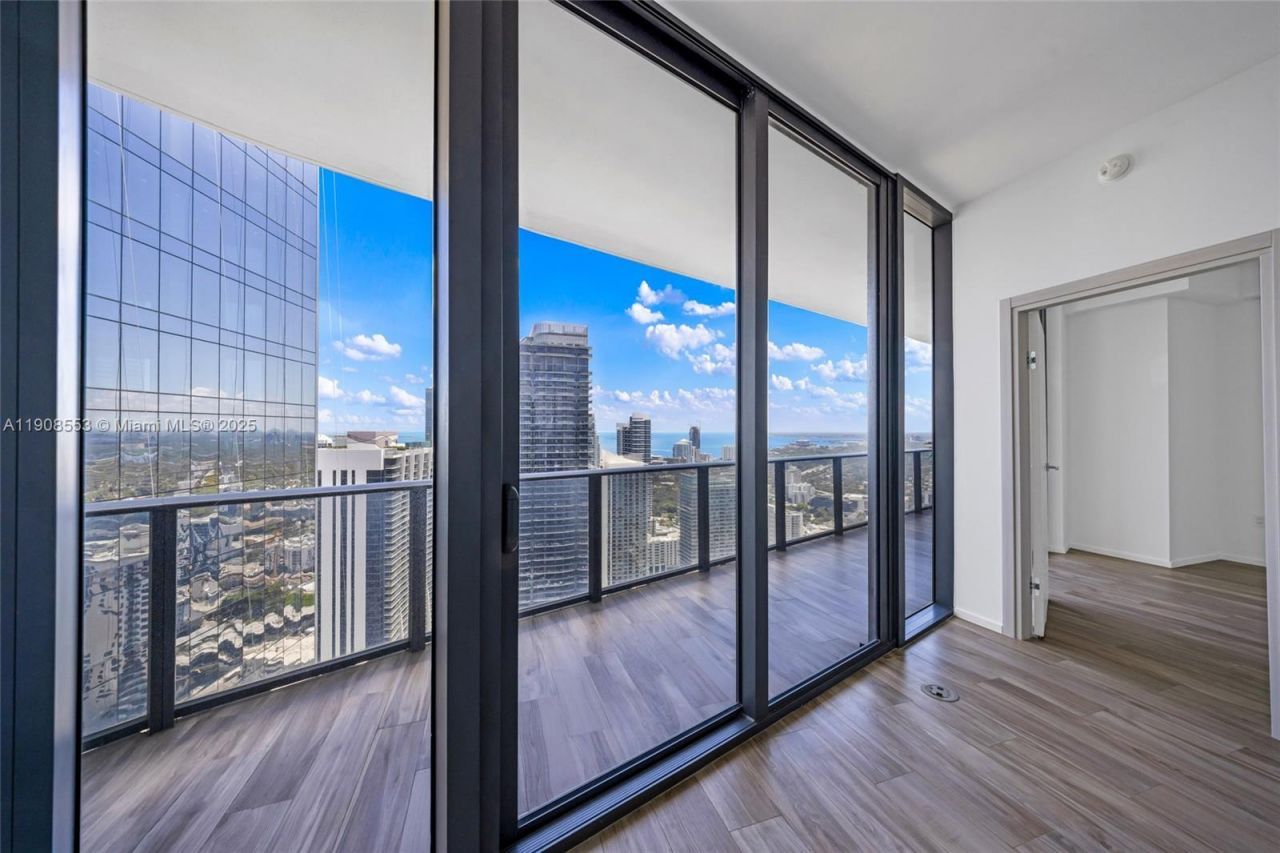 801 S Miami Ave, Unit 5204, Miami, FL 33130 Photo