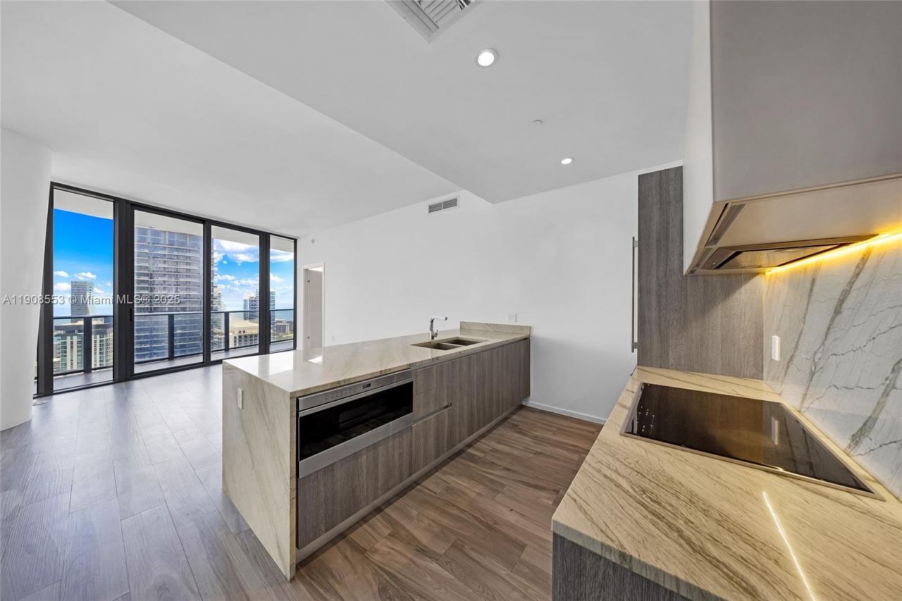 801 S Miami Ave, Unit 5204, Miami, FL 33130 Photo