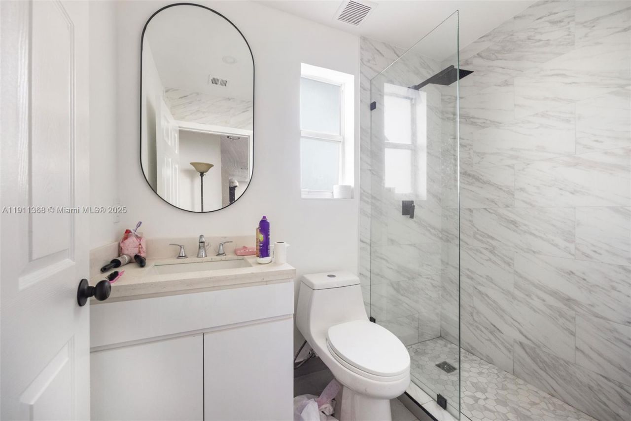 Please Call For Address, Miami, FL 33142 Photo