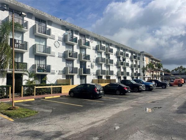 16450 NW 2nd Ave, Unit 109, Miami, FL 33169