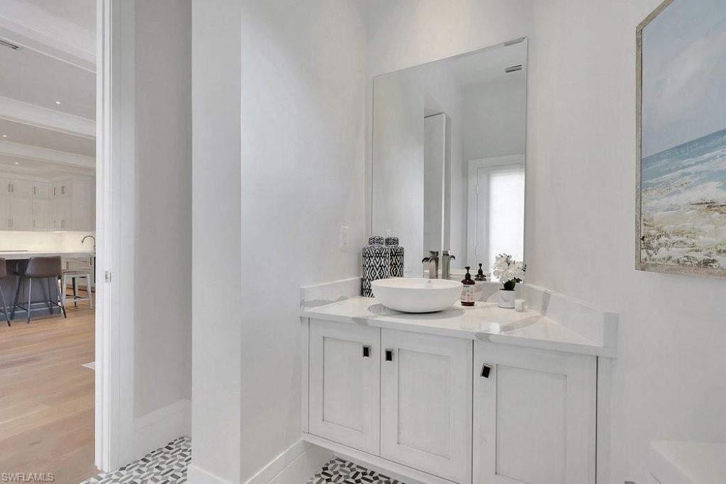 678 Katemore Ln, Naples, FL 34108 Photo