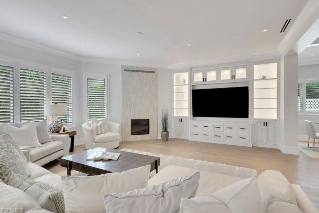 678 Katemore Ln, Naples, FL 34108 Photo