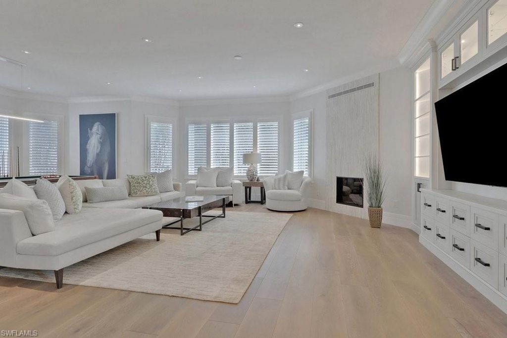 678 Katemore Ln, Naples, FL 34108 Photo