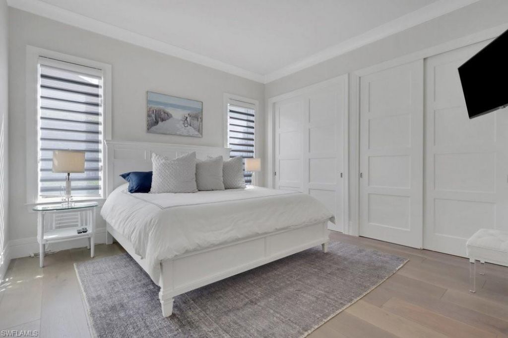 678 Katemore Ln, Naples, FL 34108 Photo