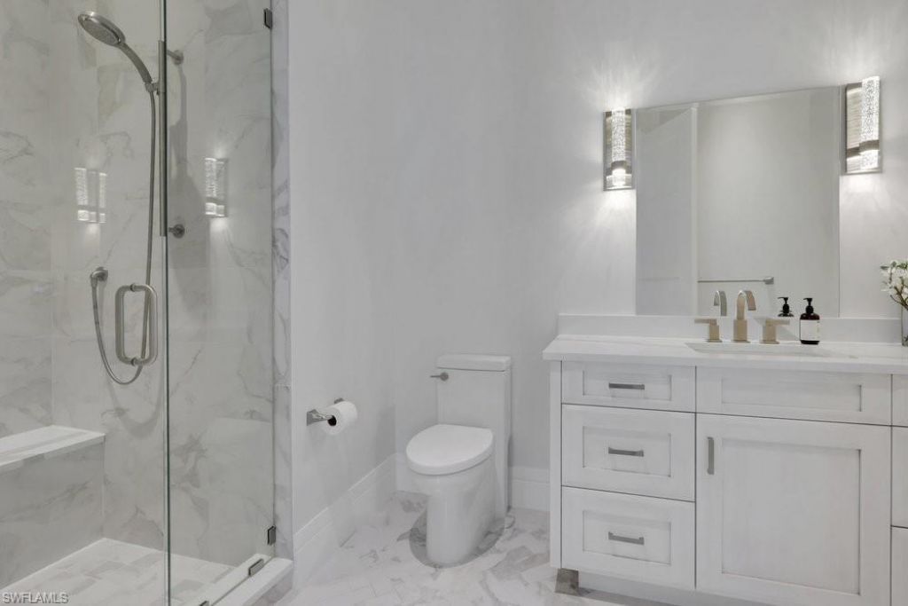 678 Katemore Ln, Naples, FL 34108 Photo