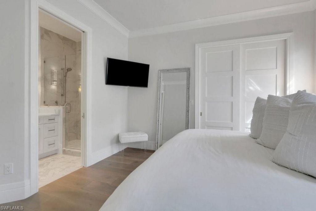 678 Katemore Ln, Naples, FL 34108 Photo