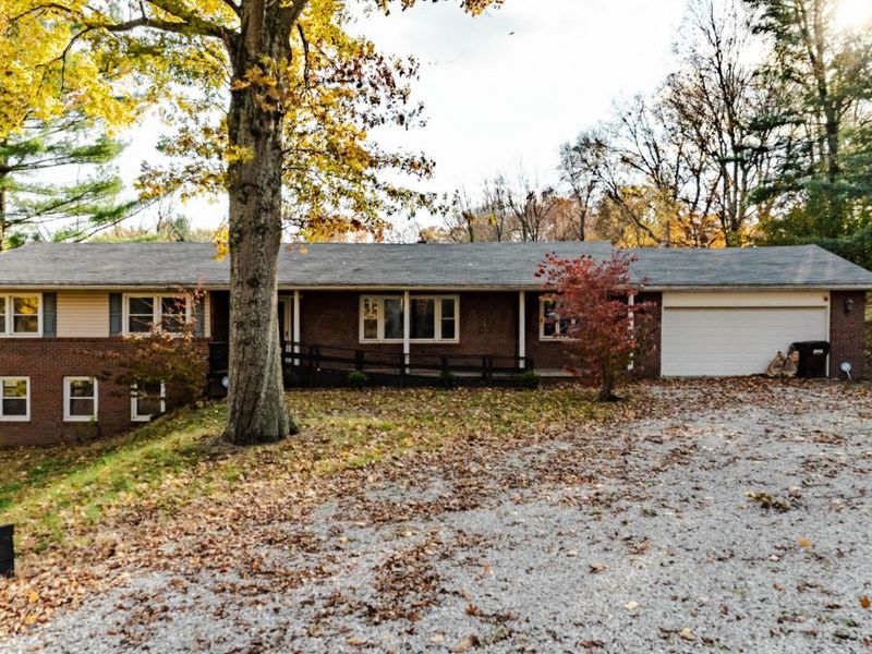 1101 Beechwood Drive NE, Lancaster, OH 43130 Photo 2