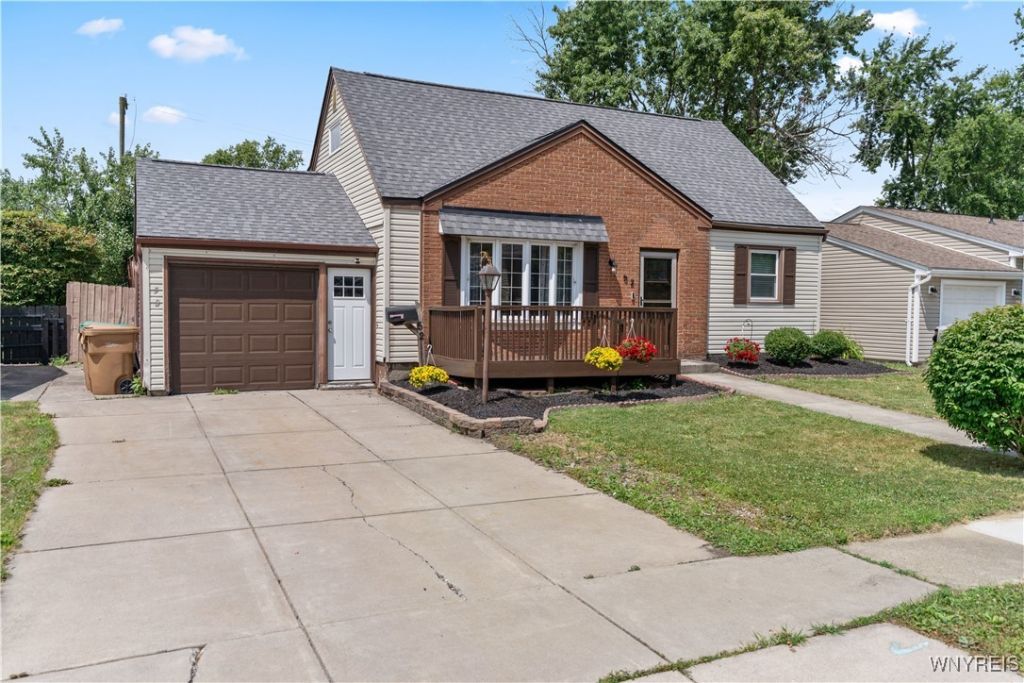 52 Rachelle Drive, Buffalo, NY 14227 Main Photo