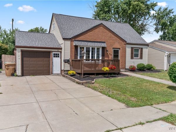 52 Rachelle Drive, Buffalo, NY 14227
