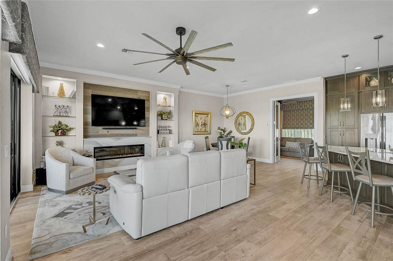 205 E Venice Avenue, Venice, FL 34285 Photo