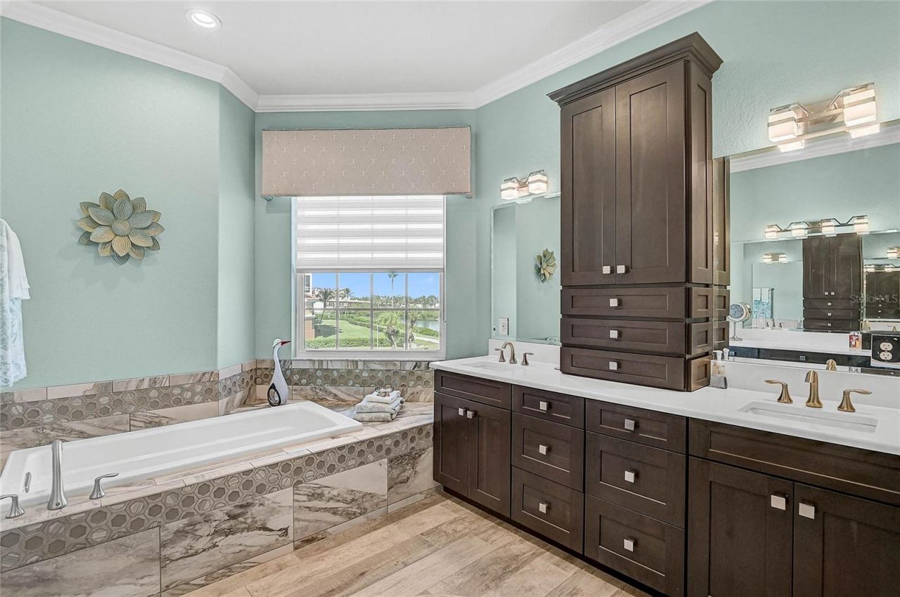 205 E Venice Avenue, Venice, FL 34285 Photo