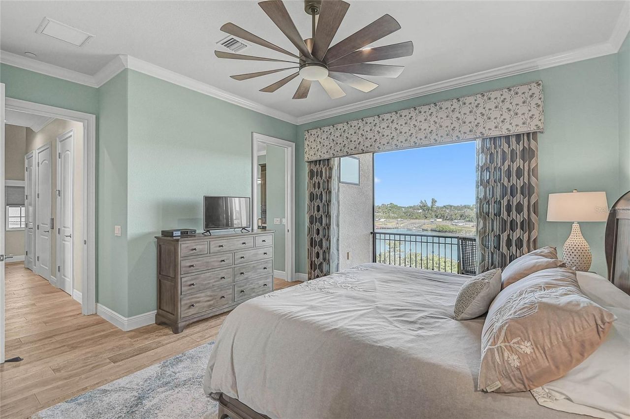 205 E Venice Avenue, Venice, FL 34285 Photo