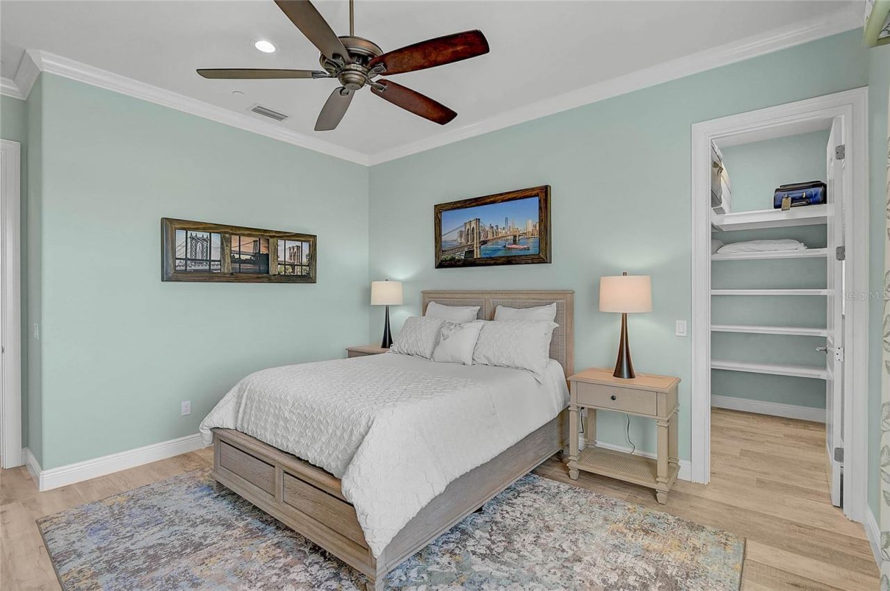 205 E Venice Avenue, Venice, FL 34285 Photo