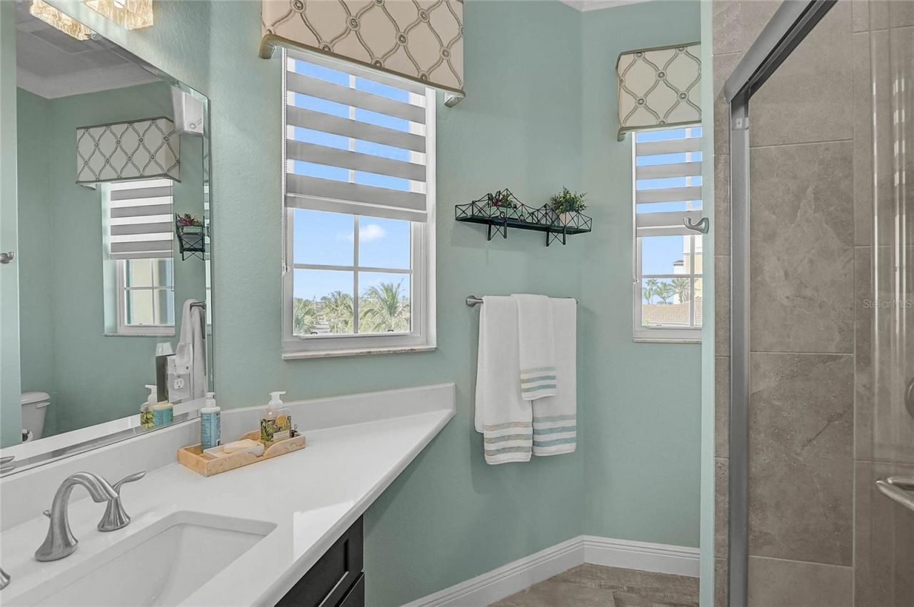 205 E Venice Avenue, Venice, FL 34285 Photo