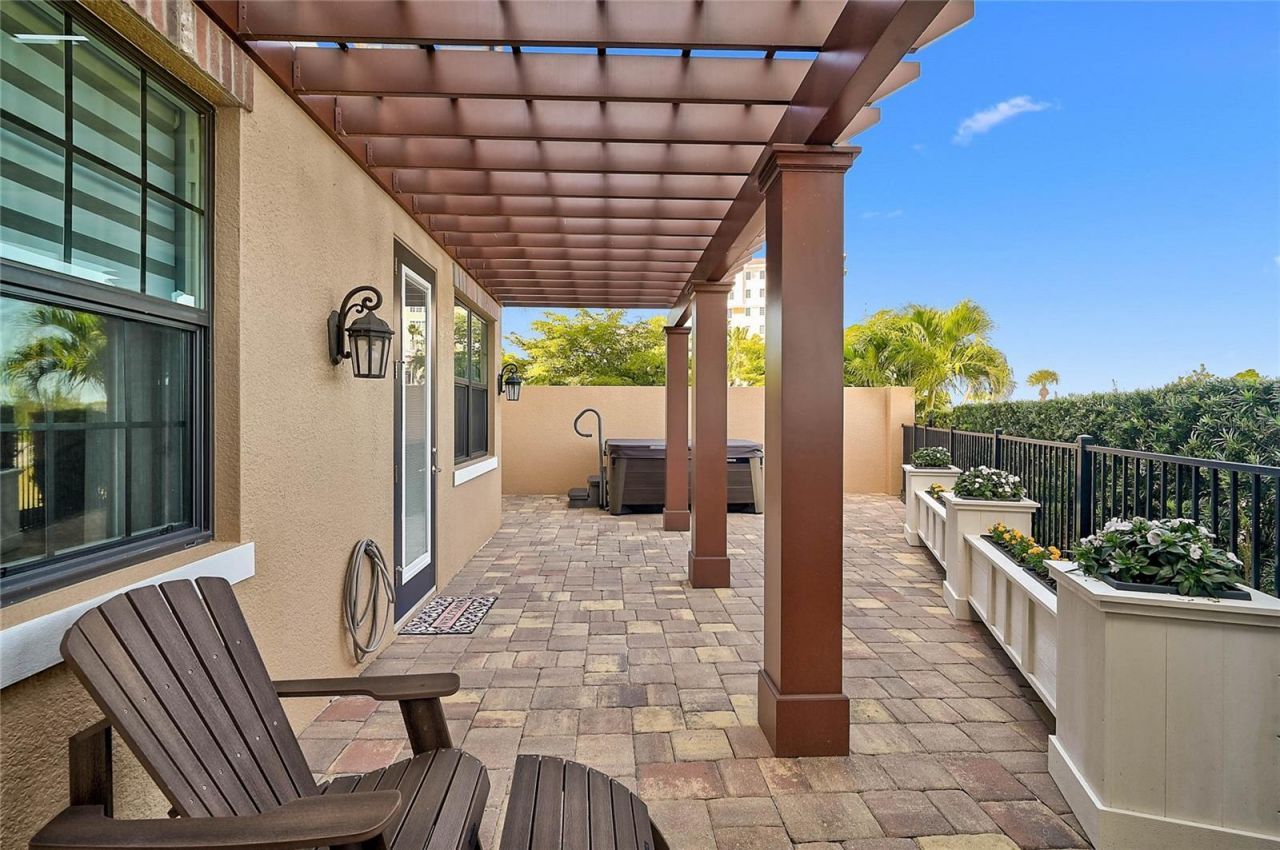 205 E Venice Avenue, Venice, FL 34285 Photo