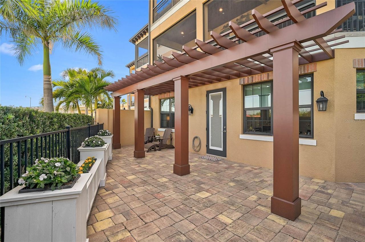 205 E Venice Avenue, Venice, FL 34285 Photo