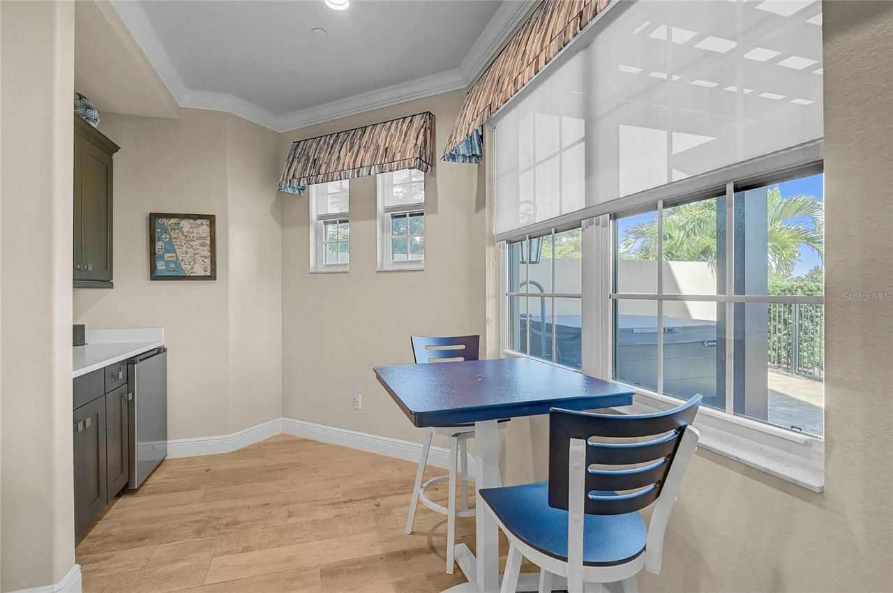 205 E Venice Avenue, Venice, FL 34285 Photo