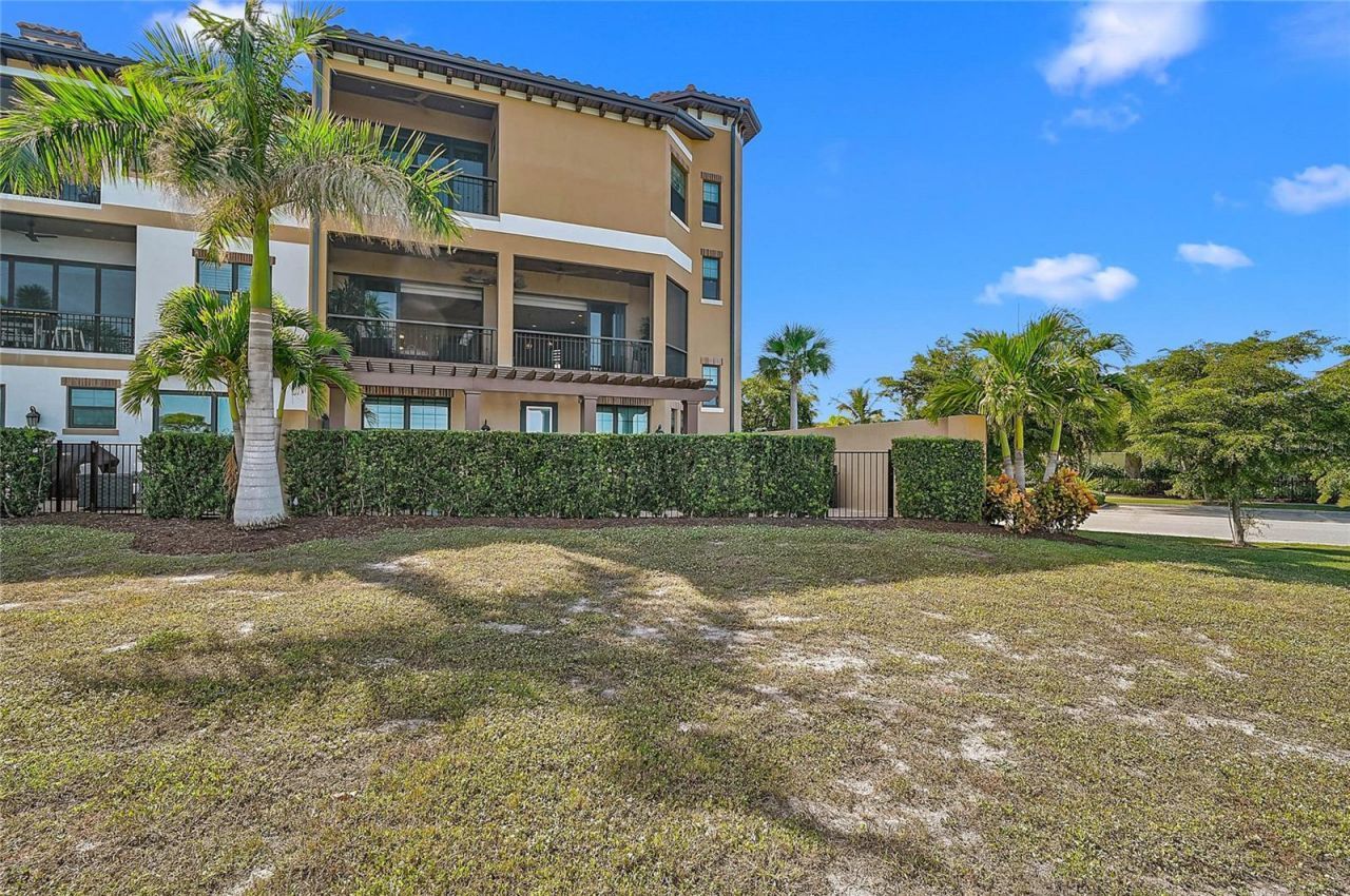 205 E Venice Avenue, Venice, FL 34285 Photo