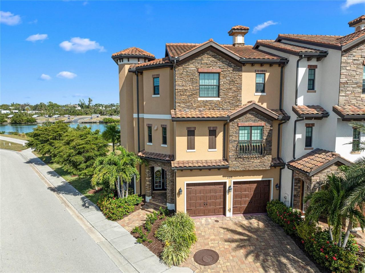 205 E Venice Avenue, Venice, FL 34285 Photo