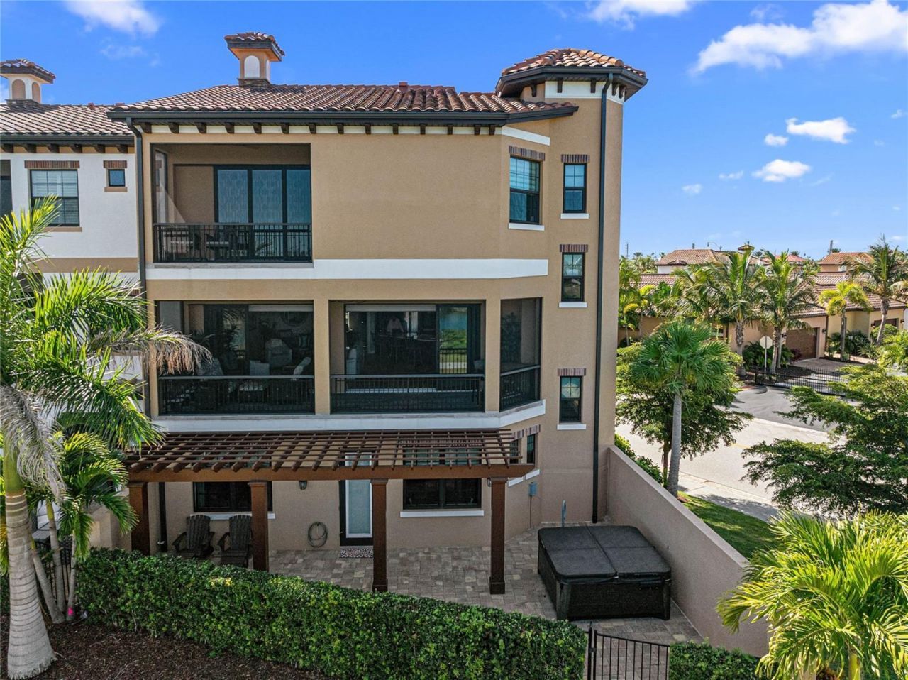 205 E Venice Avenue, Venice, FL 34285 Photo
