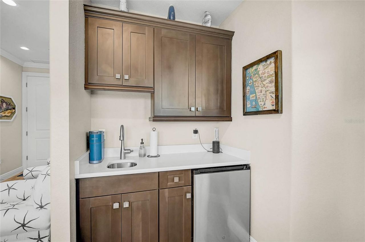 205 E Venice Avenue, Venice, FL 34285 Photo