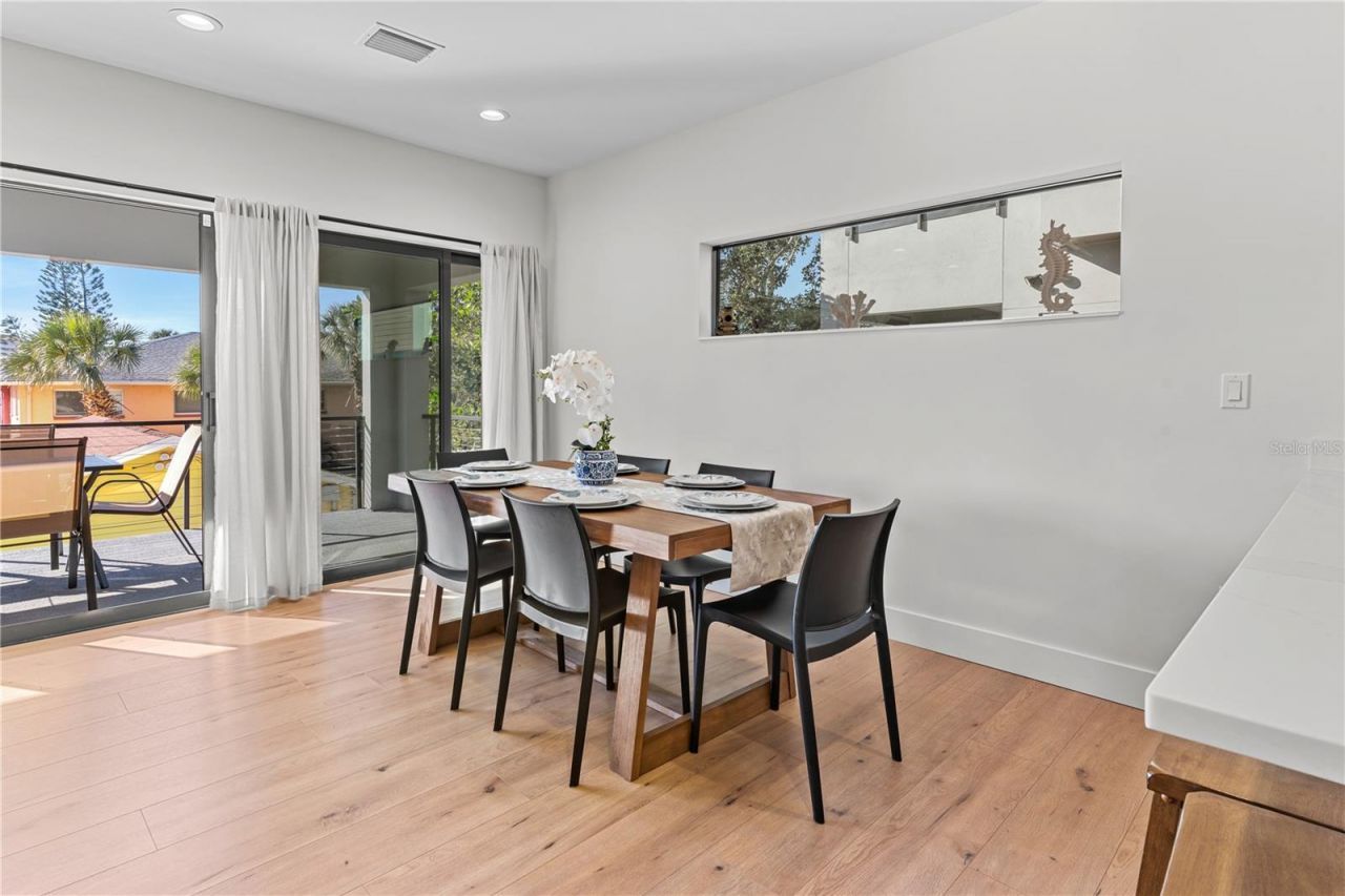 2200 Bay Boulevard, Unit B, Indian Rocks Beach, FL 33785 Photo