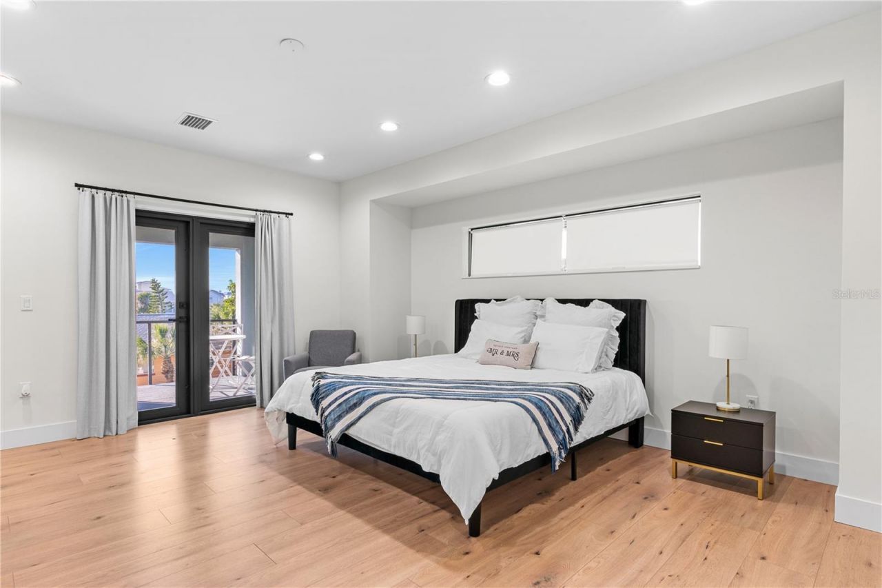 2200 Bay Boulevard, Unit B, Indian Rocks Beach, FL 33785 Photo
