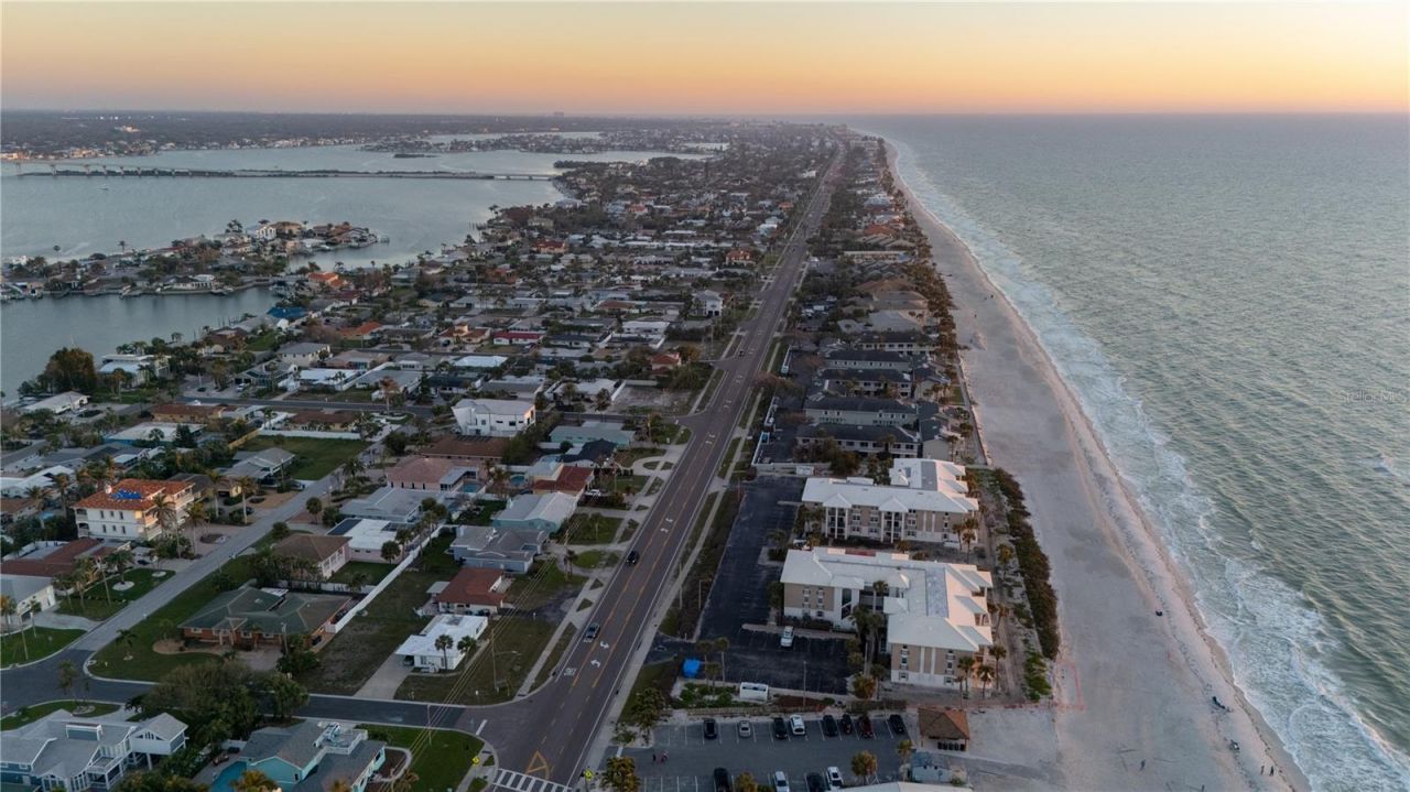 2200 Bay Boulevard, Unit B, Indian Rocks Beach, FL 33785 Photo