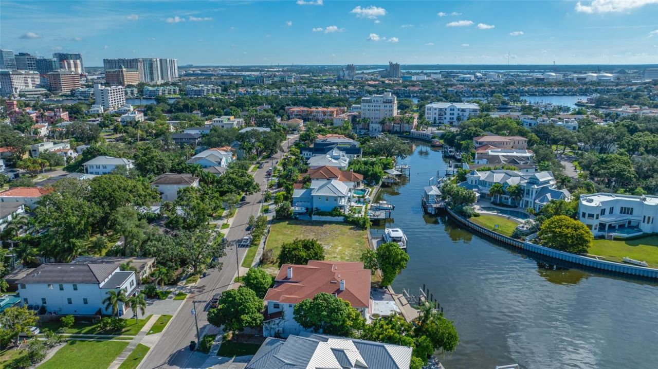 96 Adalia Avenue, Tampa, FL 33606 Photo