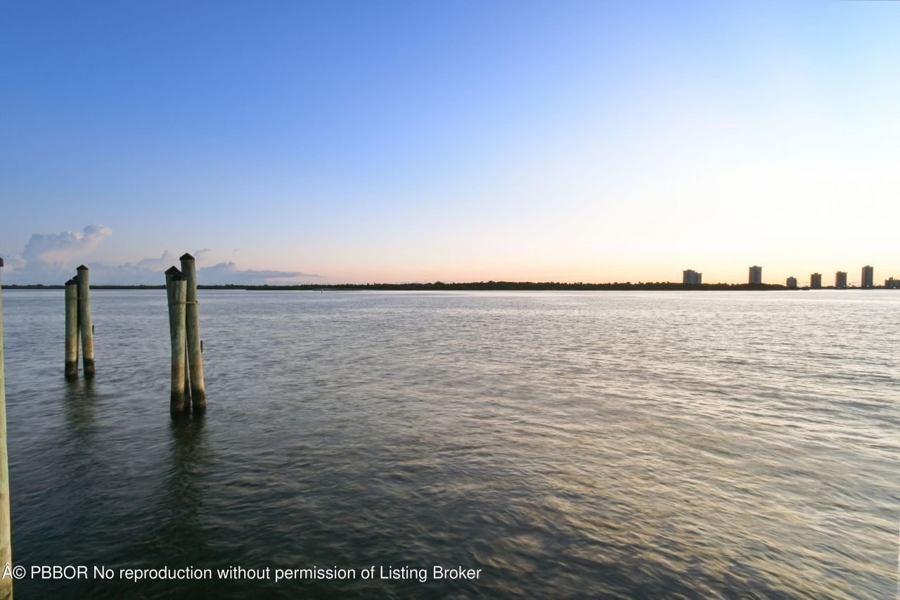 101 Bowsprit Drive, North Palm Beach, FL 33408 Photo