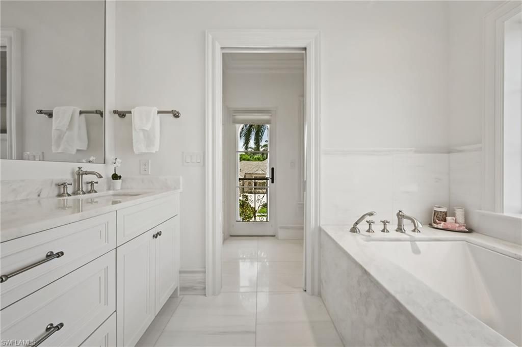 333 Sedgwick Ct, Naples, FL 34108 Photo