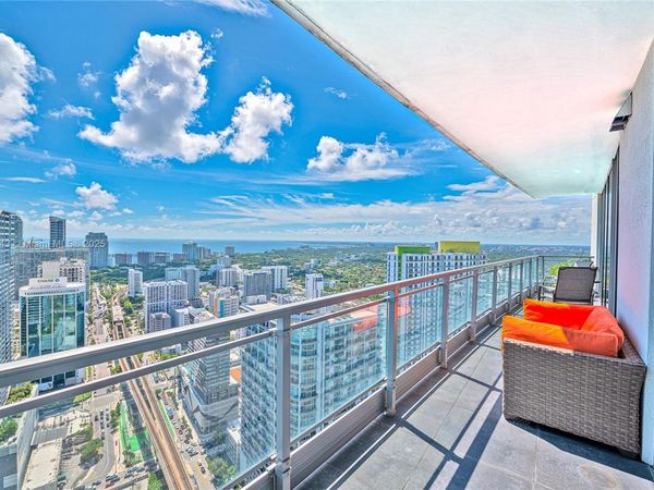 92 SW 3rd St, Unit 5004, Miami, FL 33130