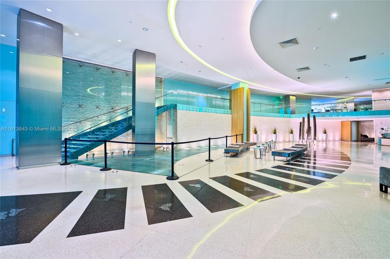 92 SW 3rd St, Unit 5004, Miami, FL 33130 Photo