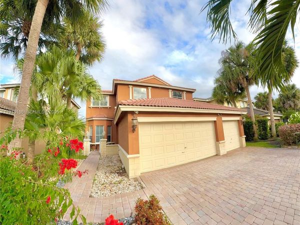 5363 SW 38th Ave, Hollywood, FL 33312